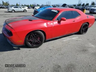 2010 Dodge Challenger SRT-8 z VIN 2B3CJ7DW1AH261699, wystawiony jako Copart lot #59416795 z przebiegiem 141 483 mil mil oraz Szkoda całkowita • Salvage title. Historia ofert i sprzedaży dostępna na DreamBid. Obrazek 1.