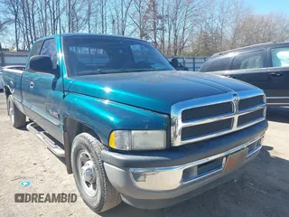 1998 Dodge Ram 2500 with VIN 1B7KC2369WJ228139, listed as a IAAI auction lot 41692989 with 220,377 mi miles. Bid and sale history available at carsss.com. Image 1.