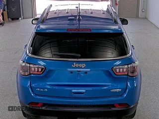2021 Jeep Compass Latitude z VIN 3C4NJDBB0MT594087, wystawiony jako IAAI lot #42791550 z przebiegiem 78 385 mil mil oraz . Historia ofert i sprzedaży dostępna na DreamBid. Obrazek 31.