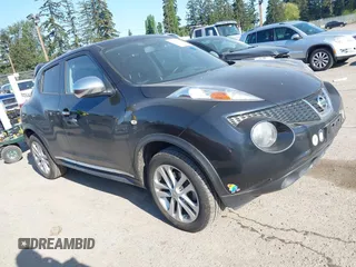 2013 Nissan Juke SL z VIN JN8AF5MV5DT226596, wystawiony jako IAAI lot #42171432 z przebiegiem 192 038 mil mil oraz . Historia ofert i sprzedaży dostępna na DreamBid. Obrazek 1.