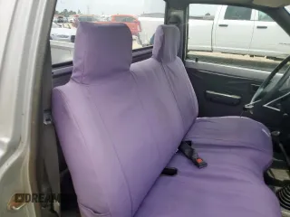 1992 Toyota Pickup z VIN 4TARN81A9NZ011107, wystawiony jako Copart lot #59125725 z przebiegiem 190 647 mil mil oraz Szkoda całkowita • Salvage title. Historia ofert i sprzedaży dostępna na DreamBid. Obrazek 10.
