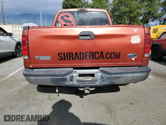2001 Ford Super Duty F-250 XL with VIN 1FTNW20F71EC94635, listed as a Copart auction lot 82051794 with 310,586 mi miles and Salvage Title. Bid and sale history available at carsss.com. Image 6.