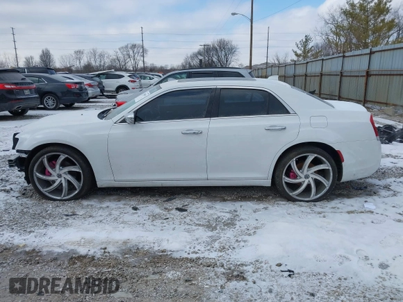 2017 Chrysler 300 with VIN 2C3CCAKG9HH665088, listed as a IAAI auction lot 41380515 with 91,760 mi miles. Bid and sale history available at carsss.com. Image 15.