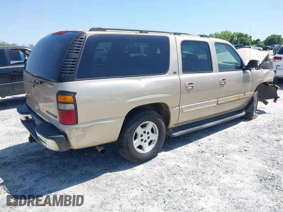 2005 Chevrolet Suburban LT with VIN 1GNEC16Z75J117611, listed as a IAAI auction lot 41946614 with 273,541 mi miles. Bid and sale history available at carsss.com. Image 4.