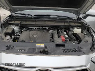 2021 Toyota Highlander XLE with VIN 5TDHZRBH8MS535368, listed as a Copart auction lot 54688095 with 56,480 mi miles and Salvage title. Bid and sale history available at DreamBid. Image 12.