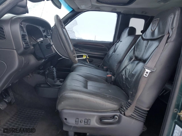 2000 Dodge Ram 2500 with VIN 1B7KF2369YJ151573, listed as a Copart auction lot 83984894 with 213,974 mi miles and Salvage Title. Bid and sale history available at carsss.com. Image 7.