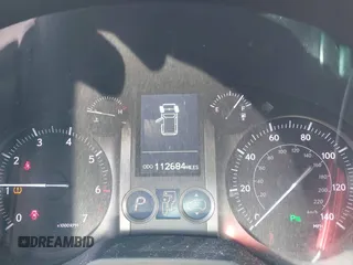 2012 Lexus GX 460 Premium z VIN JTJJM7FX4C5042522, wystawiony jako IAAI lot #42186849 z przebiegiem 112 684 mil mil oraz . Historia ofert i sprzedaży dostępna na DreamBid. Obrazek 7.