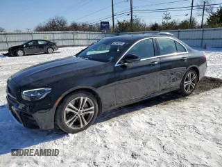 2021 Mercedes-Benz E-Class E 350 with VIN W1KZF8EB1MA935256, listed as a Copart auction lot 42143165 with 10,072 mi miles and Salvage Title. Bid and sale history available at carsss.com. Image 1.