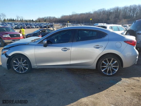 2018 Mazda Mazda3 4-Door Touring with VIN 3MZBN1V34JM179805, listed as a IAAI auction lot 41734757 with 59,468 mi miles. Bid and sale history available at carsss.com. Image 14.
