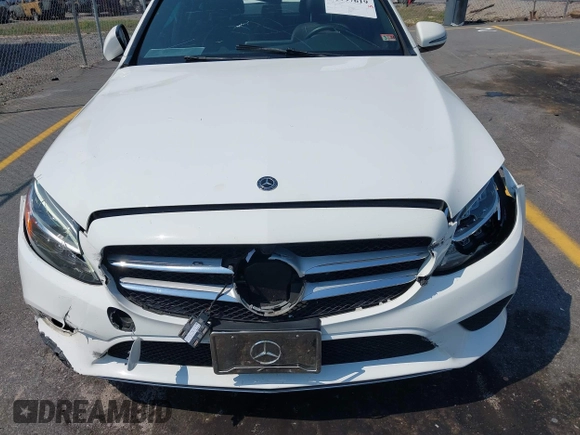 2019 Mercedes-Benz C 300 with VIN 55SWF8DB5KU320503, listed as a IAAI auction lot 41997619 with 77,912 mi miles and . Bid and sale history available at DreamBid. Image 6.