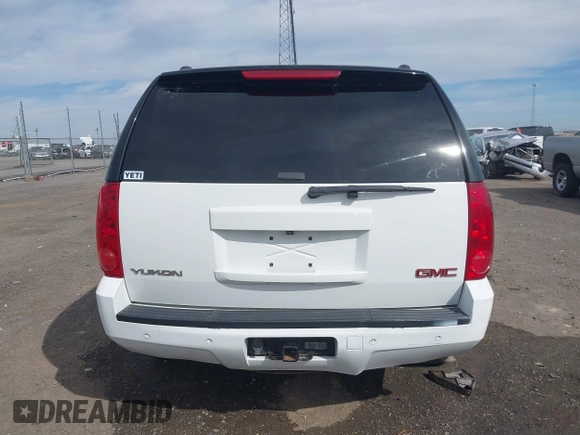 2008 GMC Yukon SLT w/4SB with VIN 1GKFC13J78R156057, listed as a IAAI auction lot 41822580 with 296,954 mi miles. Bid and sale history available at carsss.com. Image 16.