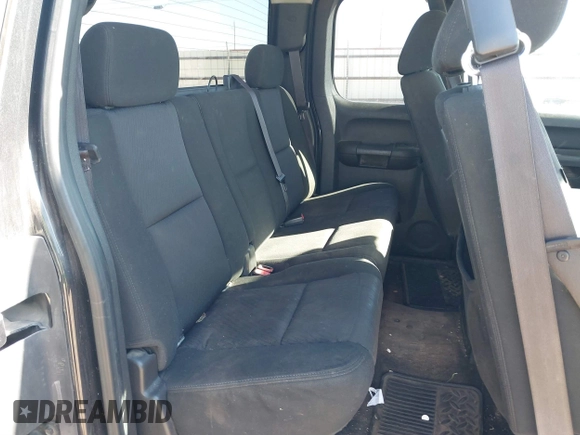 2010 Chevrolet Silverado 1500 LT with VIN 1GCSCSE07AZ142394, listed as a IAAI auction lot 41461545 with 199,789 mi miles and . Bid and sale history available at DreamBid. Image 8.