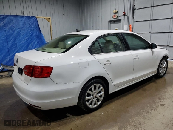 2013 Volkswagen Jetta Sedan SE w/Convenience/Sunroof with VIN 3VWBP7AJ6DM424612, listed as a Copart auction lot 48241275 with 124,177 mi miles and Salvage Title. Bid and sale history available at carsss.com. Image 3.