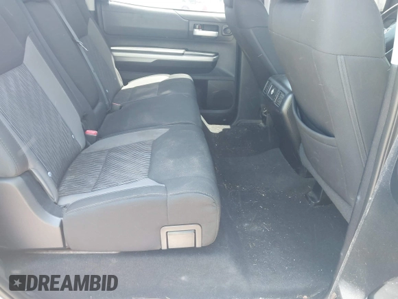 2014 Toyota Tundra SR5 z VIN 5TFEM5F15EX068560, wystawiony jako IAAI lot #42265351 z przebiegiem 163 294 mil mil oraz . Historia ofert i sprzedaży dostępna na DreamBid. Obrazek 8.