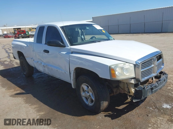 2006 Dodge Dakota ST with VIN 1D7HE22KX6S626639, listed as a IAAI auction lot 41791468 with 181,327 mi miles and . Bid and sale history available at DreamBid. Image 1.