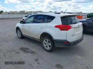 2013 Toyota RAV4 XLE с VIN JTMWFREV0D5013681, выставлен на аукционе IAAI как лот 42164769 с пробегом 286 017 миль миль и . История ставок и продаж доступна на DreamBid. Изображение 3.