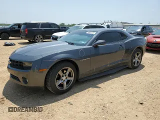 2010 Chevrolet Camaro LS z VIN 2G1FA1EV8A9172911, wystawiony jako Copart lot #55836125 z przebiegiem 139 087 mil mil oraz Szkoda całkowita • Salvage title. Historia ofert i sprzedaży dostępna na DreamBid. Obrazek 1.