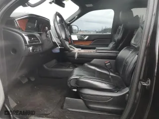 2019 Lincoln Navigator L Reserve with VIN 5LMJJ3LT6KEL04991, listed as a Copart auction lot 52825385 with 225,558 mi miles and Clean Title. Bid and sale history available at carsss.com. Image 7.