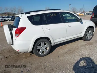 2007 Toyota RAV4 Sport with VIN JTMBK32V275029400, listed as a IAAI auction lot 41783215 with 187,831 mi miles. Bid and sale history available at carsss.com. Image 4.