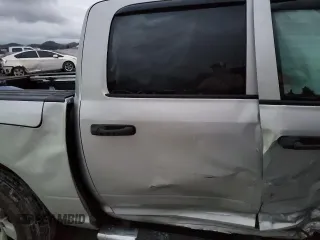 2016 Ram 1500 Tradesman z VIN 1C6RR7KTXGS214027, wystawiony jako Copart lot #83206124 z przebiegiem 137 324 mil mil oraz Szkoda całkowita • Salvage title. Historia ofert i sprzedaży dostępna na DreamBid. Obrazek 10.