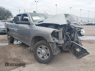 2022 Ram 2500 Big Horn with VIN 3C6UR5DJ6NG182451, listed as a IAAI auction lot 41237938 with 88,140 mi miles. Bid and sale history available at carsss.com. Image 1.