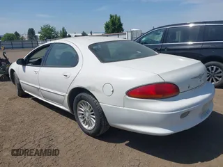 2004 Chrysler Concorde LX z VIN 2C3HD46R44H695934, wystawiony jako IAAI lot #42478121 z przebiegiem 183 917 mil mil oraz . Historia ofert i sprzedaży dostępna na DreamBid. Obrazek 3.