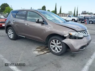 2011 Nissan Murano SV z VIN JN8AZ1MU0BW050821, wystawiony jako IAAI lot #41915011 z przebiegiem 167 121 mil mil oraz . Historia ofert i sprzedaży dostępna na DreamBid. Obrazek 1.
