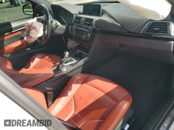 2018 BMW M3 z VIN WBS8M9C51J5G86228, wystawiony jako Copart lot #43836665 z przebiegiem Nie podano mil oraz Szkoda całkowita • Salvage title. Historia ofert i sprzedaży dostępna na DreamBid. Obrazek 8.