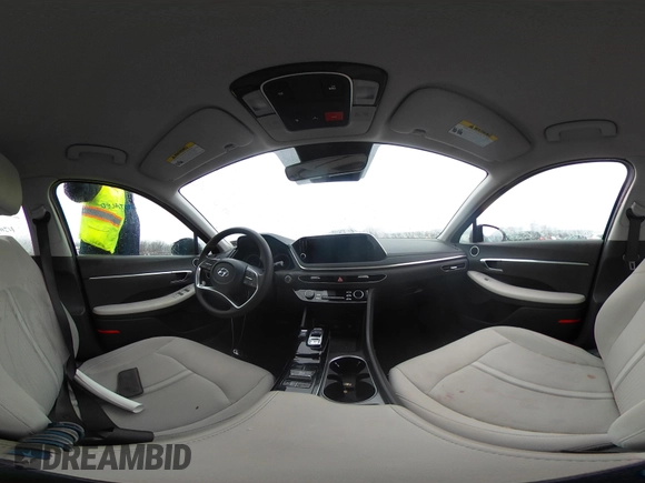2023 Hyundai Sonata SEL z VIN KMHL64JA2PA256098, wystawiony jako IAAI lot #41846406 z przebiegiem 17 297 mil mil oraz . Historia ofert i sprzedaży dostępna na DreamBid. Obrazek 19.