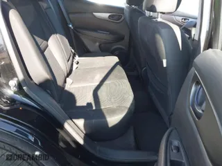 2019 Nissan Rogue Sport SV with VIN JN1BJ1CPXKW529334, listed as a IAAI auction lot 40623780 with 83,392 mi miles. Bid and sale history available at carsss.com. Image 8.