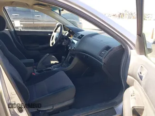 2005 Honda Accord LX with VIN 1HGCM66365A005292, listed as a IAAI auction lot 41555771 with 332,836 mi miles and . Bid and sale history available at DreamBid. Image 5.