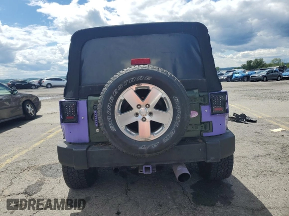 2008 Jeep Wrangler Unlimited Sahara z VIN 1J8GA59168L574982, wystawiony jako Copart lot #57603355 z przebiegiem 117 523 mil mil oraz Czysty tytuł • Clean title. Historia ofert i sprzedaży dostępna na DreamBid. Obrazek 6.