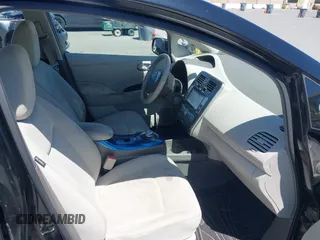 2011 Nissan LEAF SL-e z VIN JN1AZ0CPXBT002569, wystawiony jako IAAI lot #42244671 z przebiegiem 66 753 mil mil oraz . Historia ofert i sprzedaży dostępna na DreamBid. Obrazek 5.