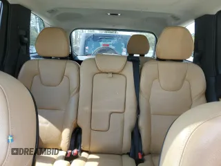2016 Volvo XC90 T6 Momentum z VIN YV4A22PK9G1056263, wystawiony jako Copart lot #52951325 z przebiegiem 115 967 mil mil oraz Szkoda całkowita • Salvage title. Historia ofert i sprzedaży dostępna na DreamBid. Obrazek 10.