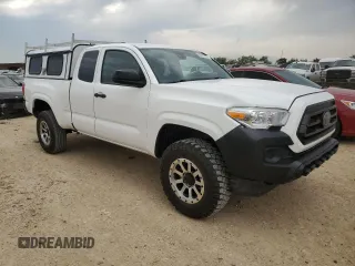 2020 Toyota Tacoma SR with VIN 3TYRX5GN7LT004702, listed as a Copart auction lot 55101115 with 102,192 mi miles and Clean Title. Bid and sale history available at DreamBid. Image 4.