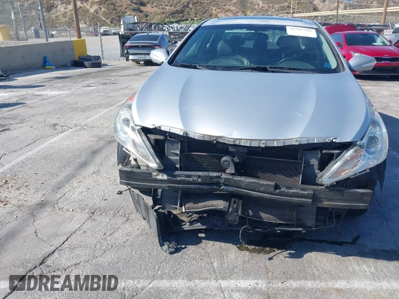 2011 Hyundai Sonata Limited z VIN 5NPEC4ACXBH175889, wystawiony jako IAAI lot #42387391 z przebiegiem 227 660 mil mil oraz . Historia ofert i sprzedaży dostępna na DreamBid. Obrazek 13.