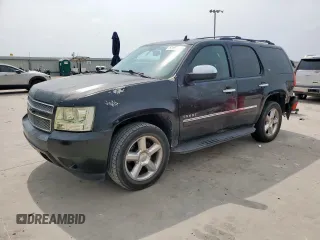 2010 Chevrolet Tahoe LTZ z VIN 1GNUCCE0XAR177369, wystawiony jako Copart lot #57185975 z przebiegiem 329 831 mil mil oraz Szkoda całkowita • Salvage title. Historia ofert i sprzedaży dostępna na DreamBid. Obrazek 1.