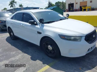 2015 Ford Police Interceptor с VIN 1FAHP2L82FG129083, выставлен на аукционе IAAI как лот 41973234 с пробегом 92 800 миль миль и . История ставок и продаж доступна на DreamBid. Изображение 1.