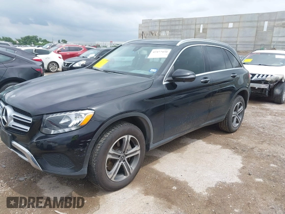 2019 Mercedes-Benz GLC 300 with VIN WDC0G4JB6KV185786, listed as a IAAI auction lot 42472450 with 86,561 mi miles and . Bid and sale history available at DreamBid. Image 17.
