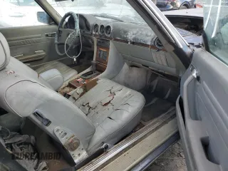 1981 Mercedes-Benz 380 380SL with VIN WDBBA45A1BB004630, listed as a Copart auction lot 87215664 with 8,882 mi miles and Salvage Title. Bid and sale history available at carsss.com. Image 8.