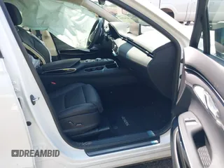 2025 Genesis GV70 2.5T with VIN KMUMADTB8SU213077, listed as a IAAI auction lot 42642854 with 13,762 mi miles and . Bid and sale history available at DreamBid. Image 5.