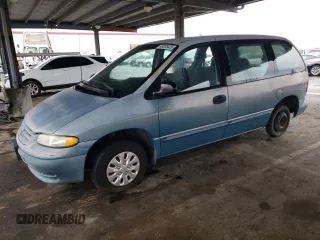 1996 Plymouth Voyager z VIN 2P4FP2536TR588853, wystawiony jako Copart lot #49285435 z przebiegiem 102 588 mil mil oraz Czysty tytuł • Clean title. Historia ofert i sprzedaży dostępna na DreamBid. Obrazek 1.
