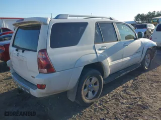 2004 Toyota 4Runner Limited with VIN JTEBT17R840040628, listed as a IAAI auction lot 41764159 with 165,096 mi miles. Bid and sale history available at carsss.com. Image 4.