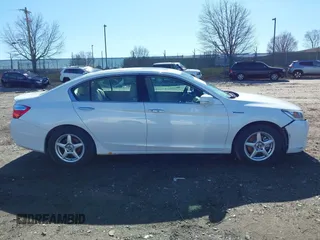 2014 Honda Accord EX-L with VIN 1HGCR6F54EA004550, listed as a IAAI auction lot 41843292 with Not Provided miles and . Bid and sale history available at DreamBid. Image 12.