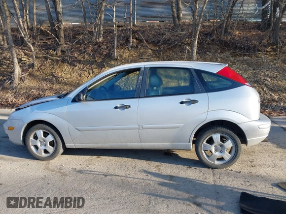 2007 Ford Focus S with VIN 1FAFP37N27W293597, listed as a IAAI auction lot 41866480 with 120,028 mi miles and . Bid and sale history available at carsss.com. Image 15.