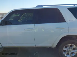2017 Toyota 4Runner SR5 with VIN JTEBU5JR9H5439571, listed as a IAAI auction lot 41672880 with 161,710 mi miles. Bid and sale history available at carsss.com. Image 14.