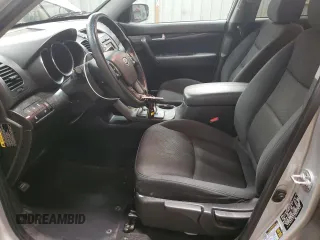 2011 Kia Sorento LX with VIN 5XYKTCA12BG187487, listed as a Copart auction lot 49736745 with 100,662 mi miles and Salvage Title. Bid and sale history available at DreamBid. Image 7.