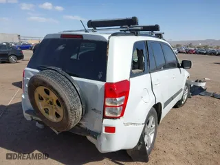 2006 Suzuki Grand Vitara Luxury with VIN JS3TD947464101977, listed as a IAAI auction lot 41742115 with 1 mi miles. Bid and sale history available at carsss.com. Image 4.