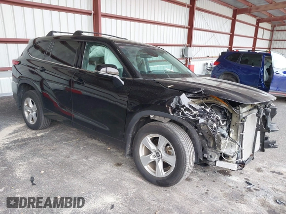2022 Toyota Highlander LE with VIN 5TDBZRBH7NS240883, listed as a IAAI auction lot 40713152 with 24,374 mi miles and . Bid and sale history available at DreamBid. Image 1.