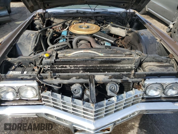 1968 Cadillac Eldorado z VIN H8253350, wystawiony jako Copart lot #77140814 z przebiegiem 89 242 mil mil oraz Czysty tytuł • Clean title. Historia ofert i sprzedaży dostępna na DreamBid. Obrazek 11.
